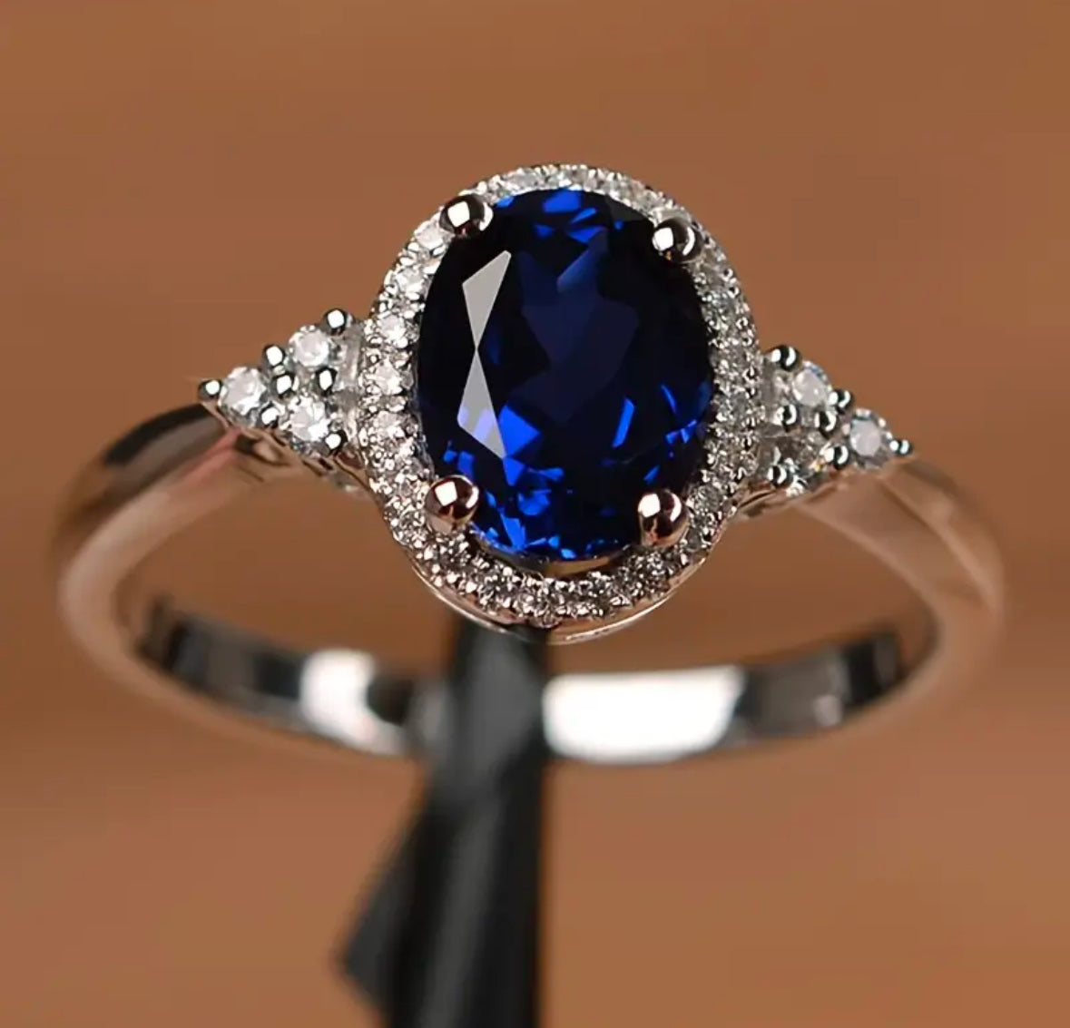 Elegant Blue Oval Zirconia Ring